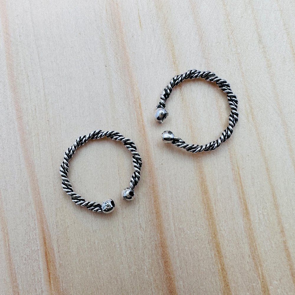 TUPS EARRING OXIDISED SILVER D1A